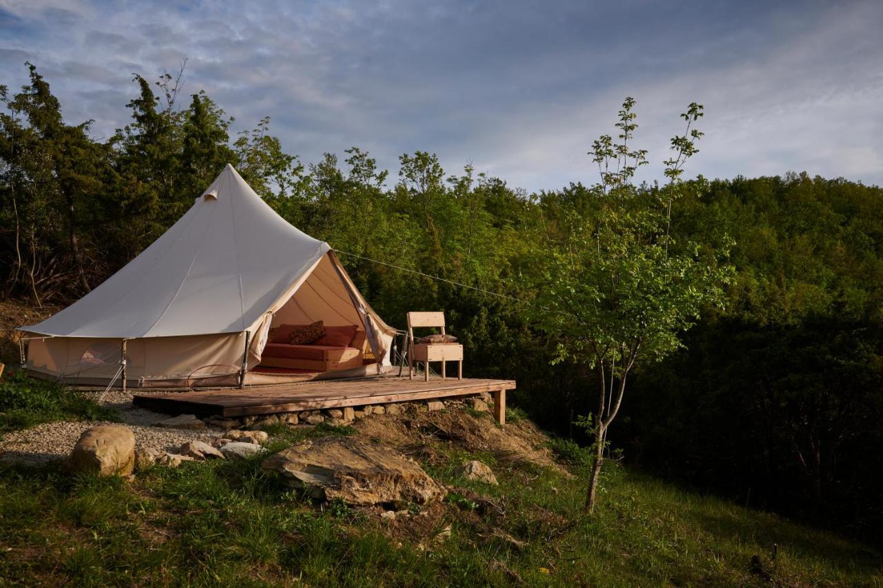 Agricola Ombra - Tents In Nature Hotell Lajatico Eksteriør bilde